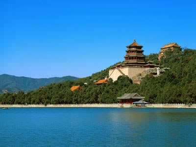 2019朋友圈經典說(shuō)說(shuō)精辟内涵 要(yào / yāo)麽給我愛要(yào / yāo)麽給我錢要(yào / yāo)麽該我滾